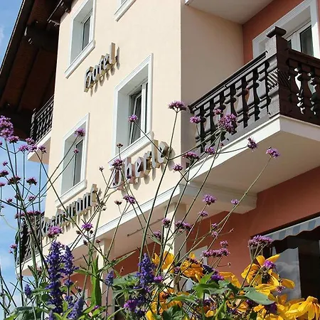 ホテル Restaurant Oberle